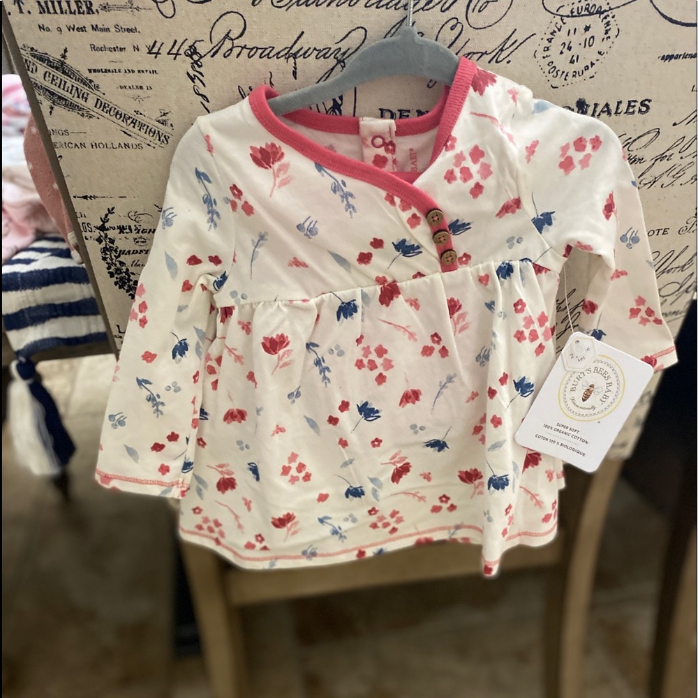 Burts bee top and bottom